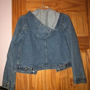 hood jean jacket!